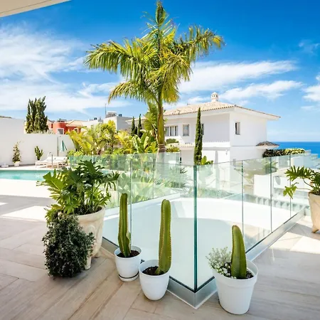 Villa With Panoramic Ocean Views In Torviscas Alto